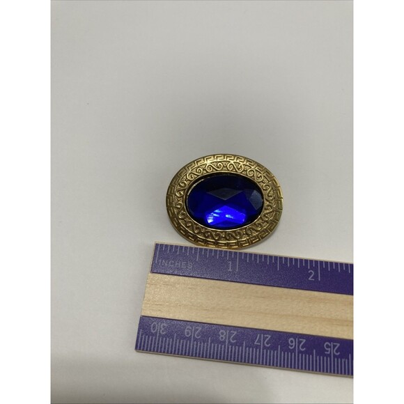 Beautiful Blue Stone Set In Gold Art deco Setting. - Picture 5 of 6